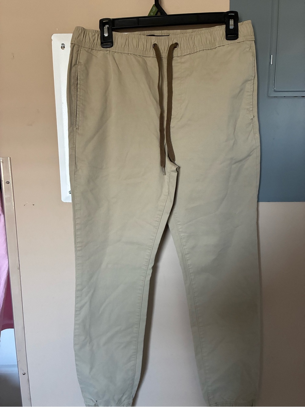 Aeropostale Men's Khaki Drawstring Joggers